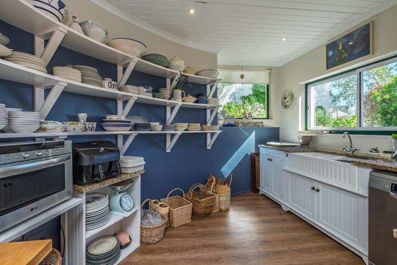 To Let 2 Bedroom Property for Rent in Simons Town Western Cape